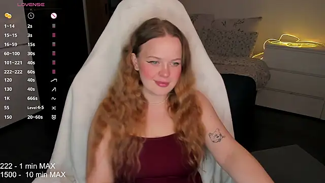 Snapshot of HANNA_MONTANAS chatting on September 30, 6:47 pm HANNA MONTANAS online show from September 30, 6:47 pm