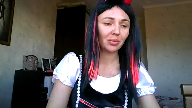 AngelinaLove28 online show from October 31, 7:05 am