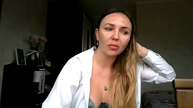 AngelinaLove28 online show from November 6, 7:34 am