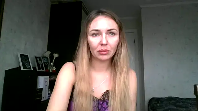 AngelinaLove28 online show from November 22, 6:56 am