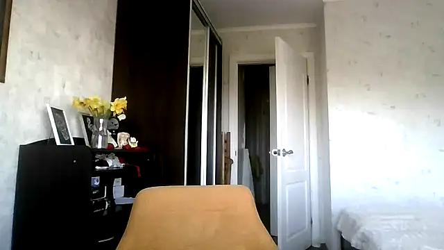 AngelinaLove28 online show from April 7, 6:48 am