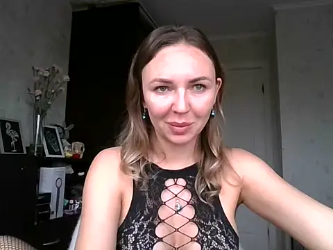 AngelinaLove28 online show from October 13, 6:26 am