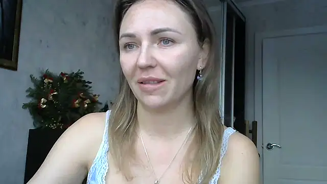 AngelinaLove28 online show from January 9, 7:26 am