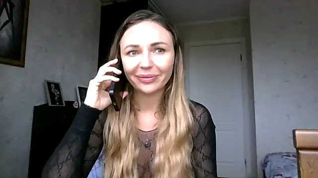 AngelinaLove28 online show from October 24, 6:12 am