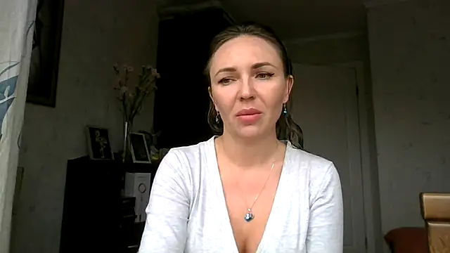 AngelinaLove28 online show from October 8, 6:48 am