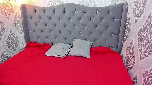 Snapshot of charlottemoonxz chatting on January 12, 6:36 pm charlottemoonxz online show from January 12, 6:36 pm