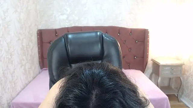 charlottemoonxz online show from February 26, 9:31 pm
