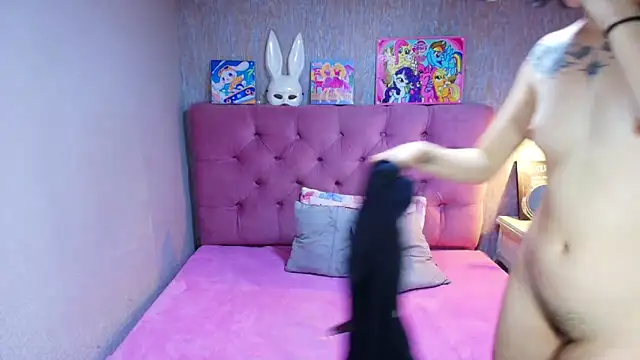 charlottemoonxz online show from May 21, 6:16 pm