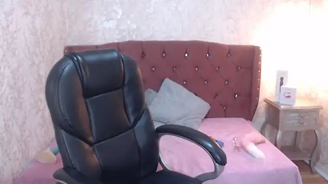 charlottemoonxz online show from March 13, 8:54 pm
