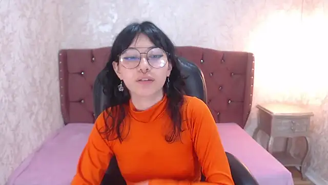 charlottemoonxz online show from February 28, 9:01 pm