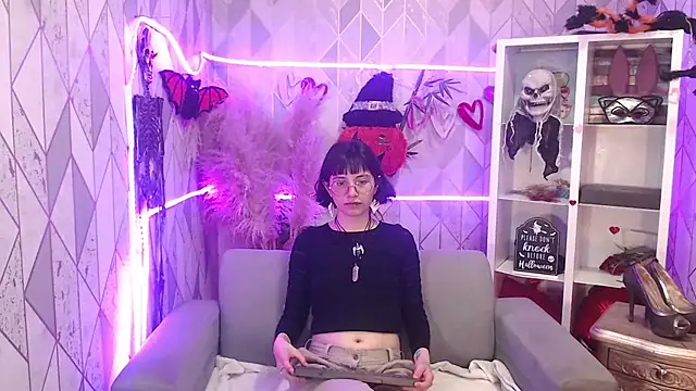 Snapshot of charlottemoonxz chatting on October 22, 7:13 pm charlottemoonxz online show from October 22, 7:13 pm