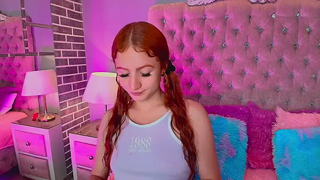 AdelaineBest online show from October 30, 5:39 am