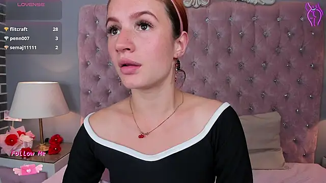 Snapshot of AdelaineBest chatting on February 26, 4:08 am AdelaineBest online show from February 26, 4:08 am