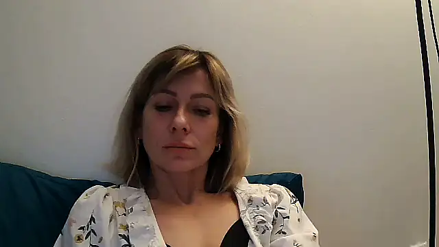 anechka1 online show from December 22, 9:15 pm