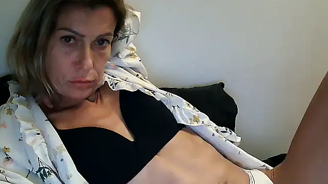 Snapshot of anechka1 chatting on November 12, 11:52 pm anechka1 online show from November 12, 11:52 pm