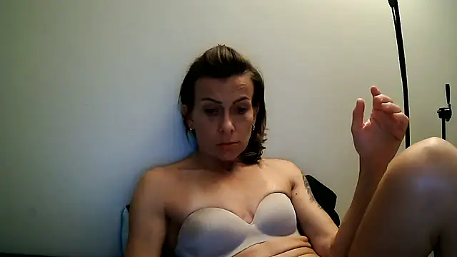 anechka1 online show from July 18, 1:14 am