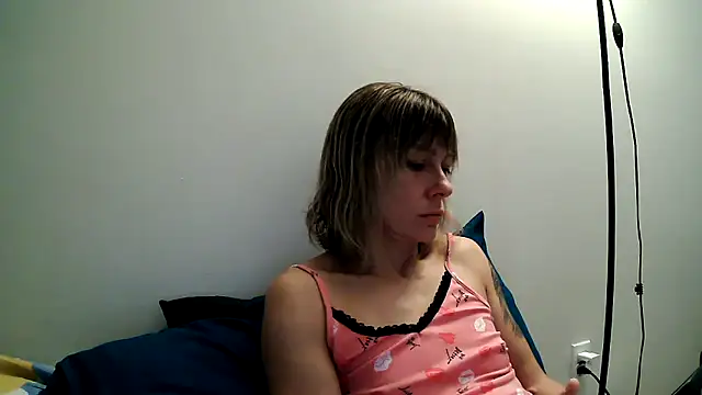 Snapshot of anechka1 chatting on December 18, 2:16 am anechka1 online show from December 18, 2:16 am