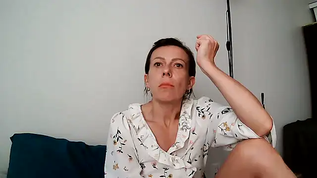 anechka1 online show from July 19, 10:50 pm