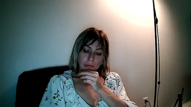 Snapshot of anechka1 chatting on December 3, 3:18 am anechka1 online show from December 3, 3:18 am