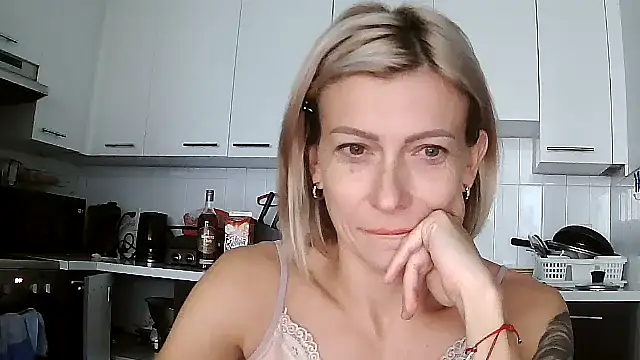 Snapshot of anechka1 chatting on September 19, 2:10 pm anechka1 online show from September 19, 2:10 pm