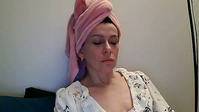 anechka1 online show from March 10, 11:42 pm