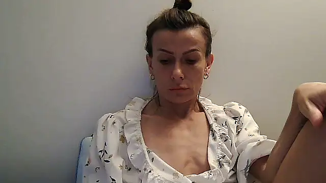 anechka1 online show from July 13, 12:54 am