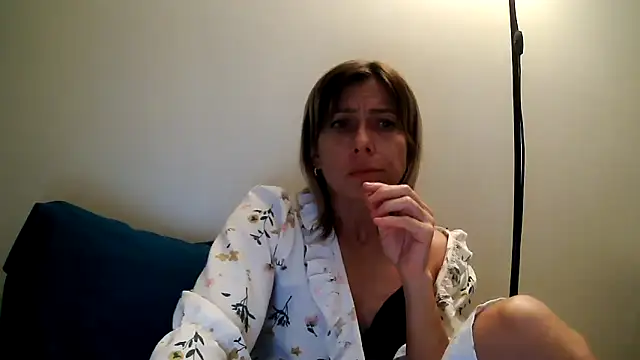 anechka1 online show from April 15, 12:27 am