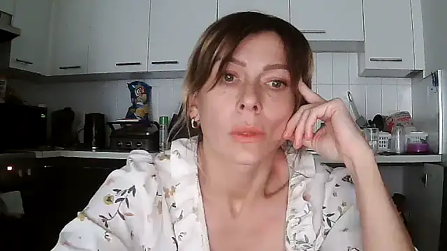anechka1 online show from May 1, 10:04 pm