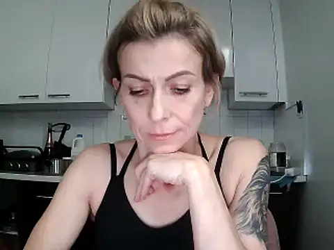 Snapshot of anechka1 chatting on December 2, 9:34 pm anechka1 online show from December 2, 9:34 pm