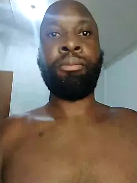 Snapshot of Stallion100 chatting on December 18, 10:19 am Stallion100 online show from December 18, 10:19 am