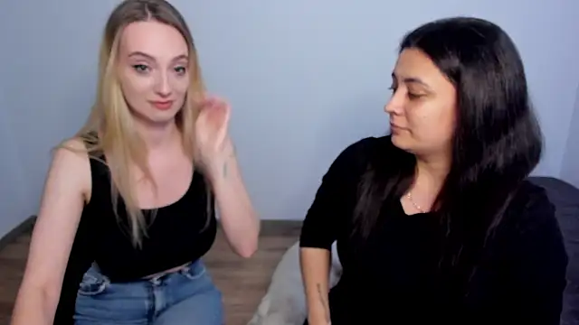 LuciaLoca online show from April 3, 10:27 pm