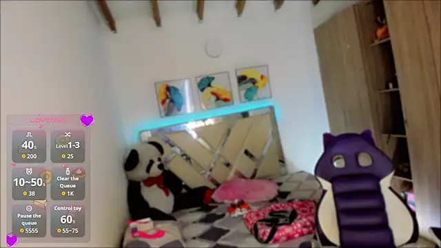 Charming J online show from December 5, 6:34 am