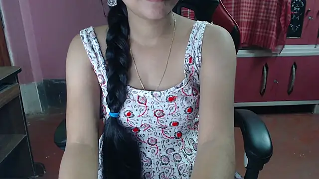Angel Alison  online show from January 9, 6:15 pm