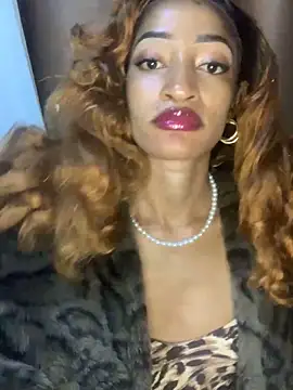 GoddessVee online show from December 29, 8:26 pm