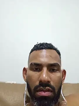 Snapshot of hole_davidd chatting on July 1, 12:00 am hole davidd online show from July 1, 12:00 am
