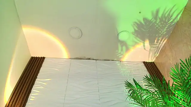 Snapshot of kimberly_Gonzalez1 chatting on November 12, 8:56 pm kimberly Gonzalez1 online show from November 12, 8:56 pm