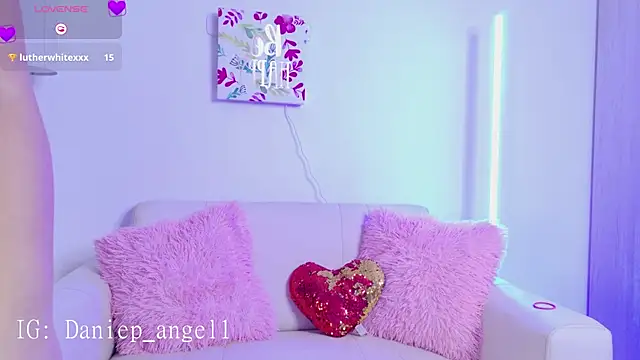 daniep angel online show from October 13, 11:05 pm