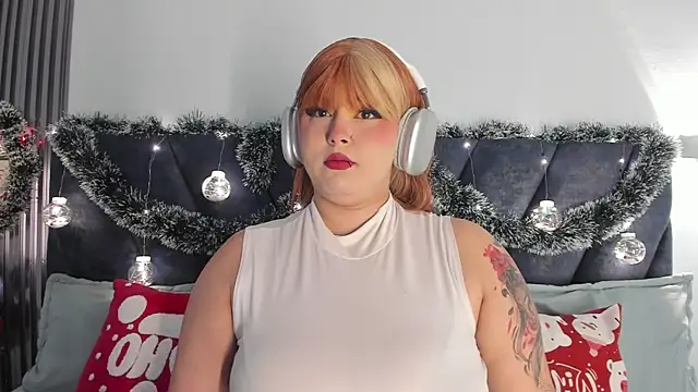 Snapshot of Karmilla_Rosse chatting on November 14, 10:19 am Karmilla Rosse online show from November 14, 10:19 am