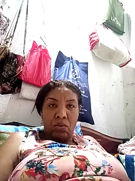 Snapshot of Surreyaa chatting on October 25, 3:17 am Surreyaa online show from October 25, 3:17 am