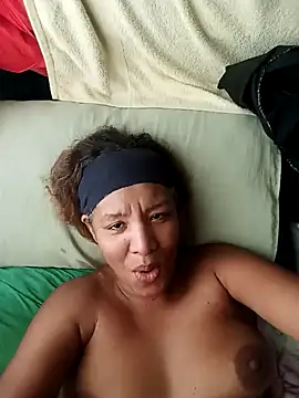 Snapshot of Surreyaa chatting on October 1, 12:31 pm Surreyaa online show from October 1, 12:31 pm