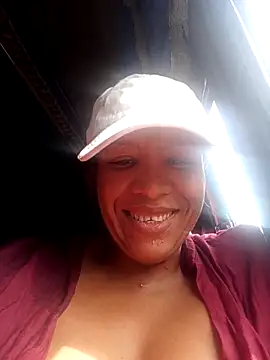 Snapshot of Surreyaa chatting on September 25, 8:04 pm Surreyaa online show from September 25, 8:04 pm