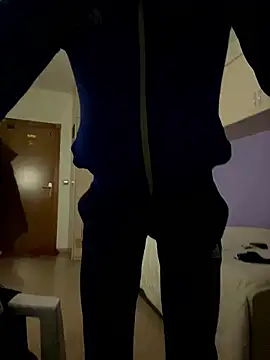 Kamaleonix online show from March 2, 9:55 pm