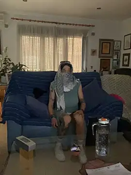 Kamaleonix online show from April 5, 1:29 pm