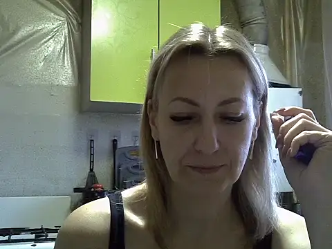 AshleyXHoney online show from November 10, 6:51 am