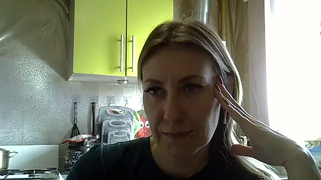 AshleyXHoney online show from March 26, 7:39 am