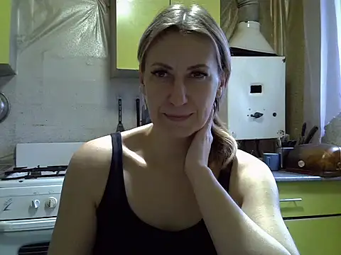 AshleyXHoney online show from December 5, 7:18 am