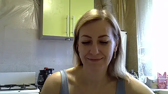 AshleyXHoney online show from December 2, 8:47 am