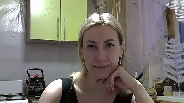 AshleyXHoney online show from December 26, 5:26 am