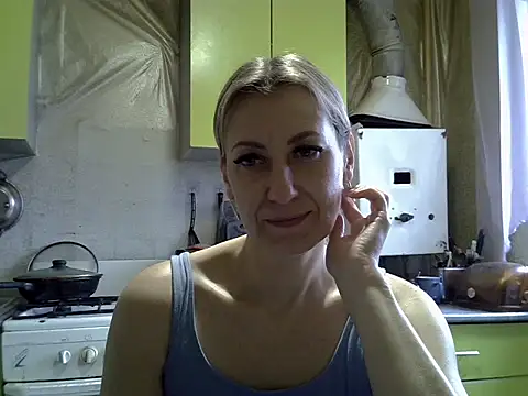 AshleyXHoney online show from November 5, 7:00 am