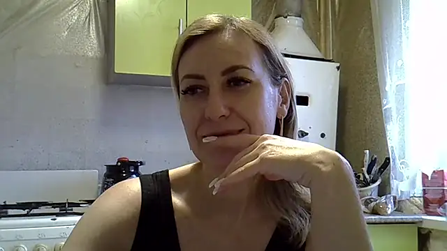 AshleyXHoney online show from December 3, 8:44 am